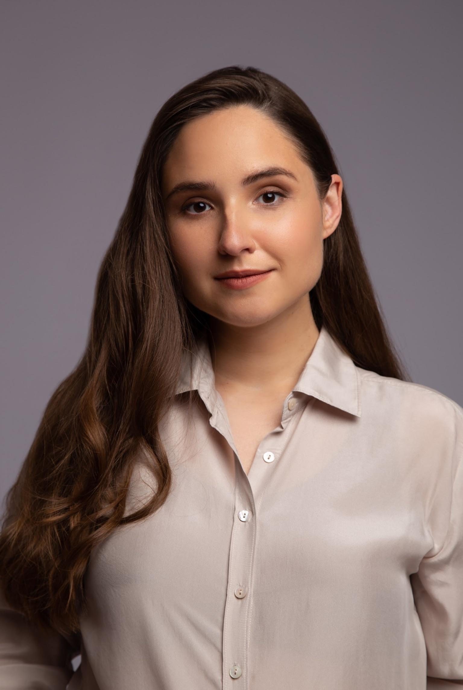 Viktorija Garanča, studio portrait